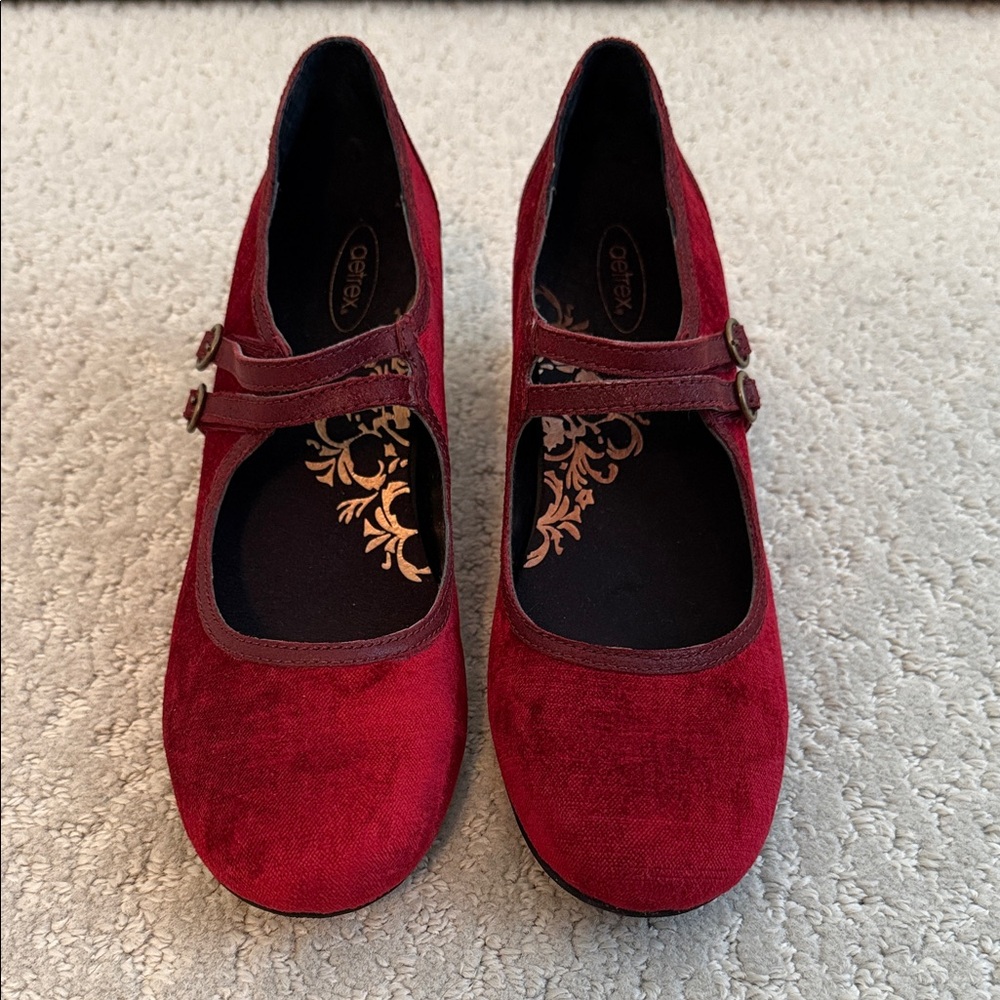 Aetrex Red Mary Jane Block Heels